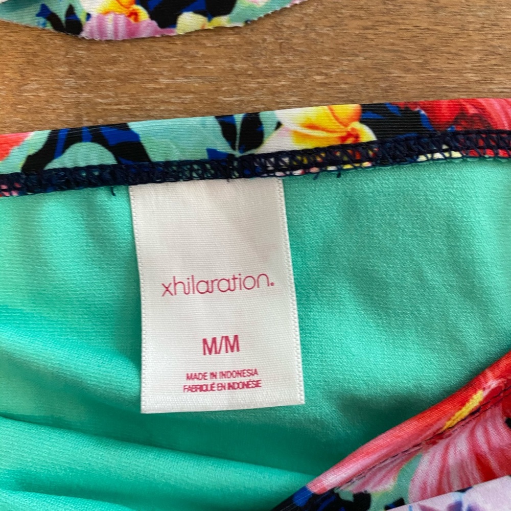 Floral Bikini Set - Picture 2 of 4
